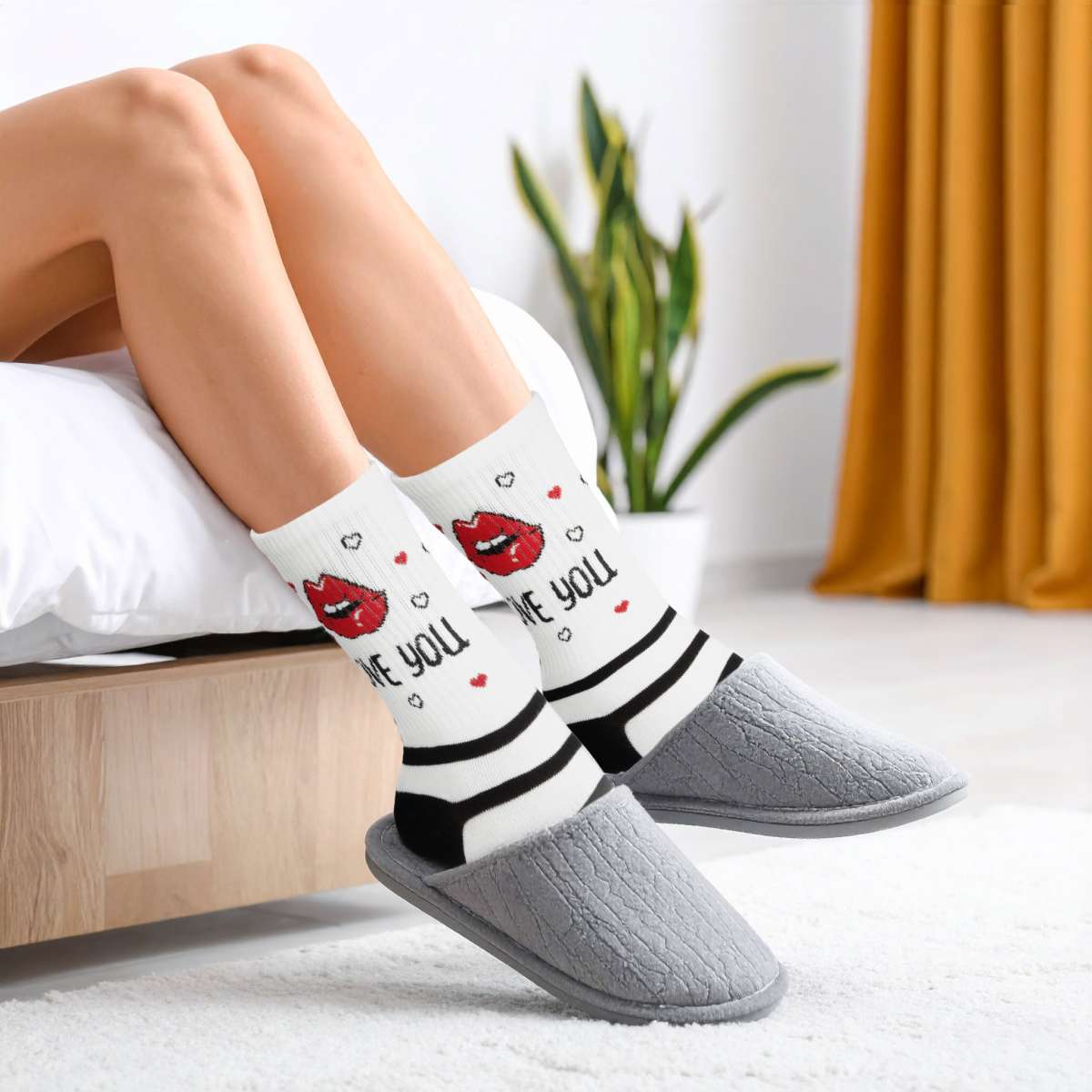 2 Paar Bogen-Herz Überknie-Strümpfe – Weiche Polyester-Socken Mit Liebesdruck, Schwarz & Weiß, 68 Cm